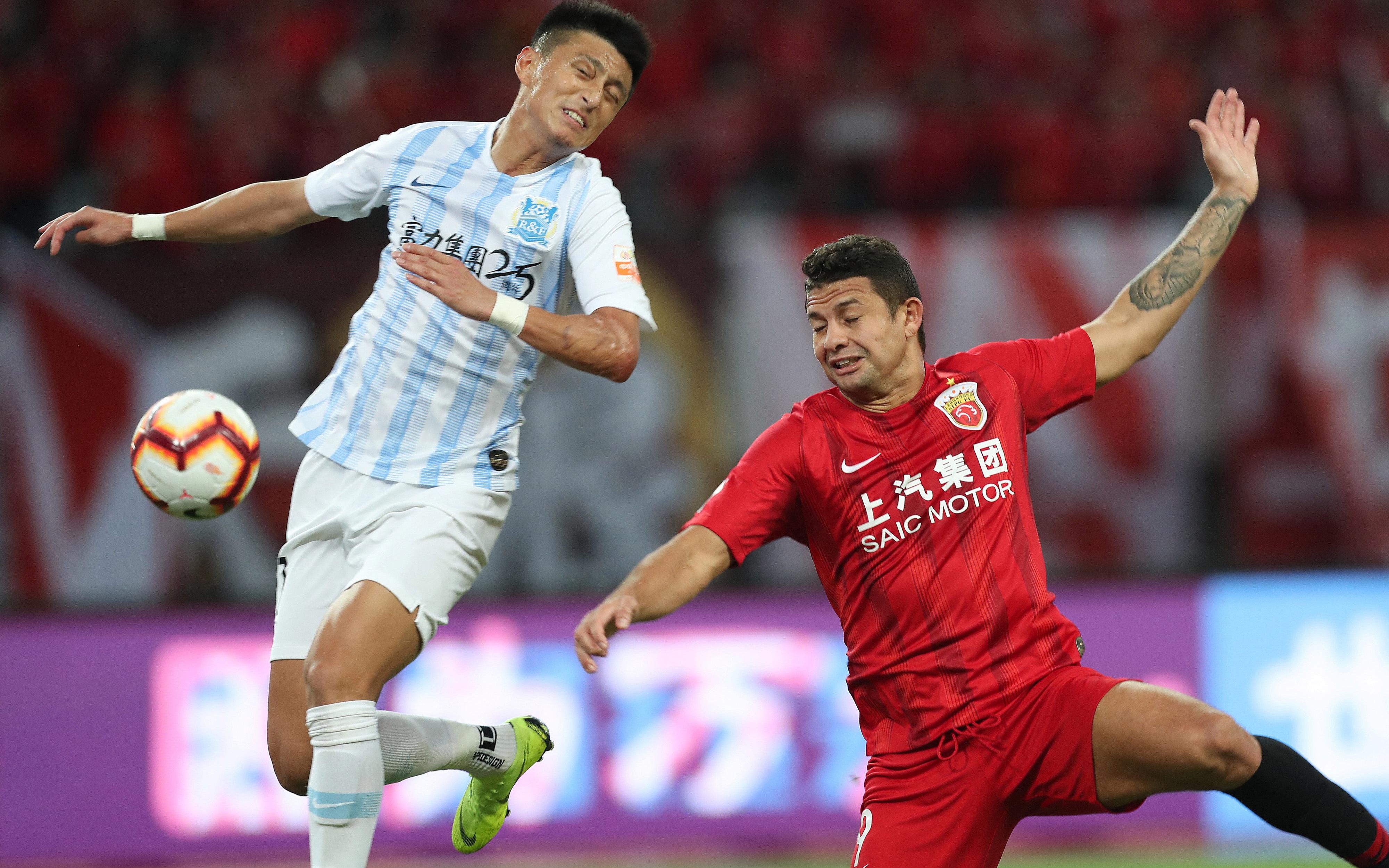 英雄联盟-包含上海海港内部会议纪要流出——今夜调整名单，欧超杯使命明确，心理建设被强调的词条