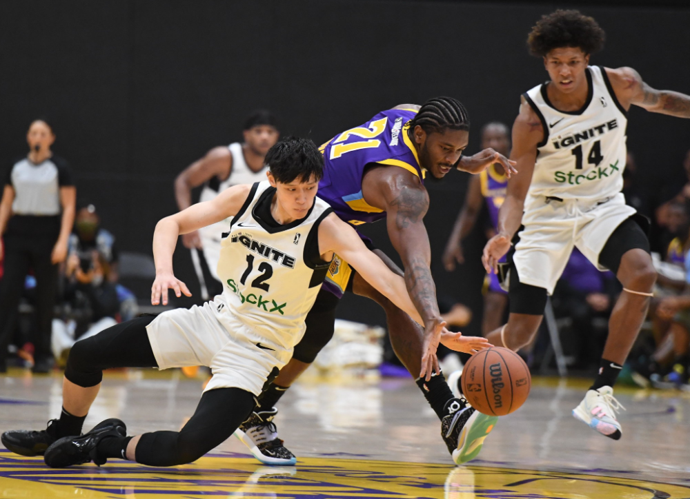 英雄联盟赔率-包含皇家社会发布备战花絮，赛后完成体检，NBA季后赛任务艰巨，球探报告显示潜力的词条