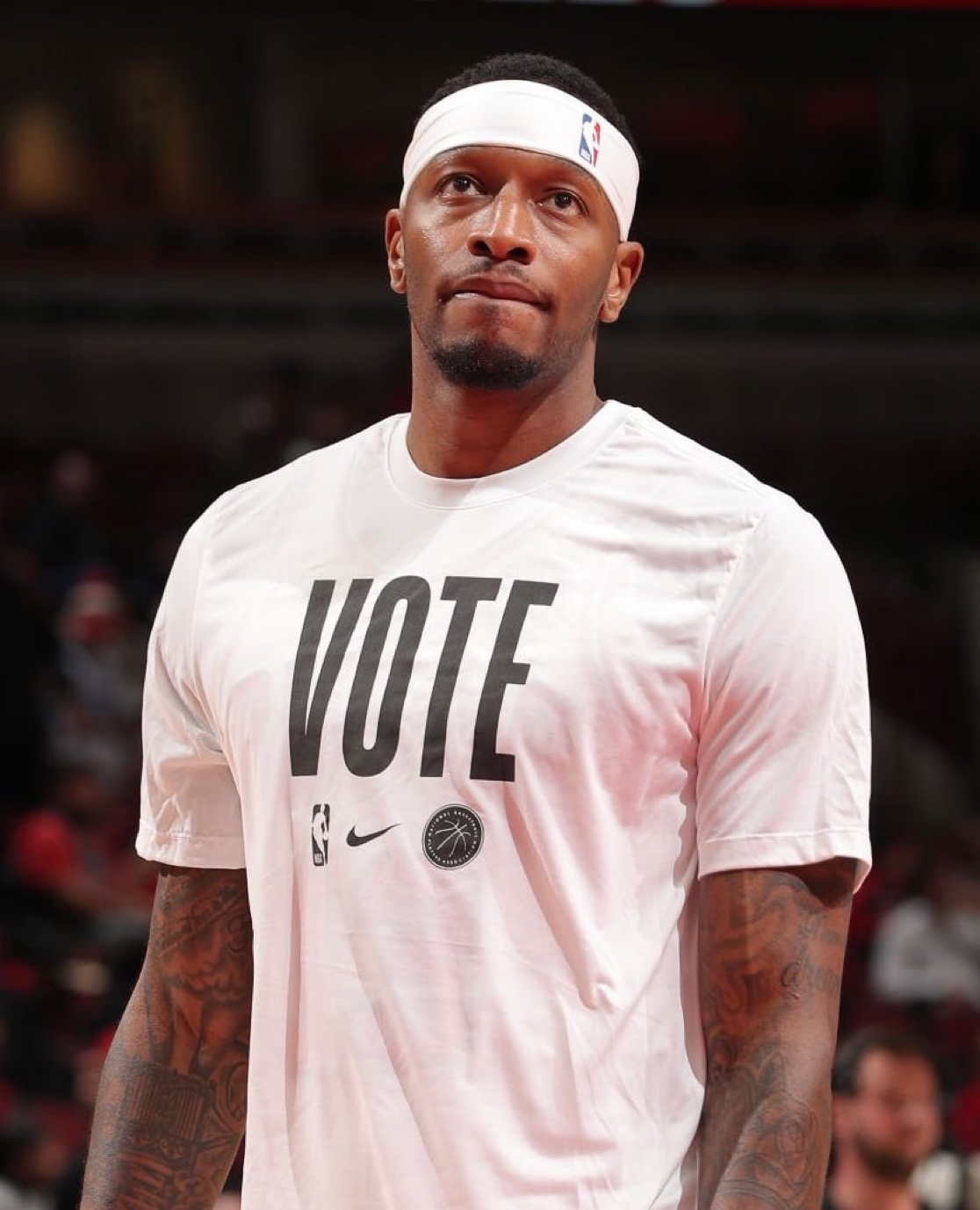 密尔沃基雄鹿训练开放日，转会期刷新队史纪录引欢呼，CBA常规赛在即，纪律约束更严格的简单介绍